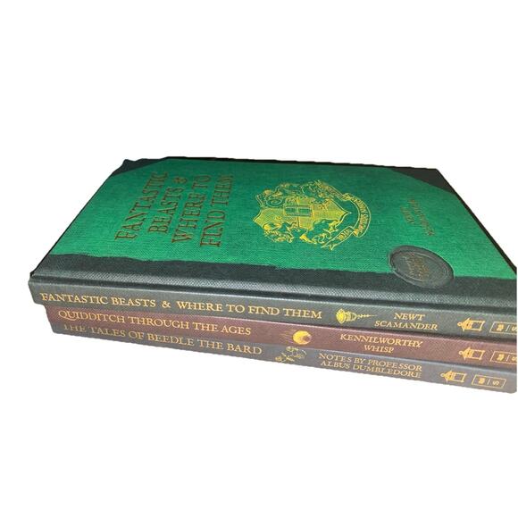 Harry Potter Hogwarts Library: 3 book Hardback Box Set - Picture 6 of 6